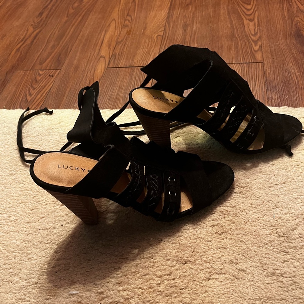 NWOB Size 8 Black Suede Heeled Sandals Lucky Brand